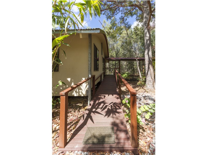 36 Treasure Island Avenue, Karragarra Island QLD 4184