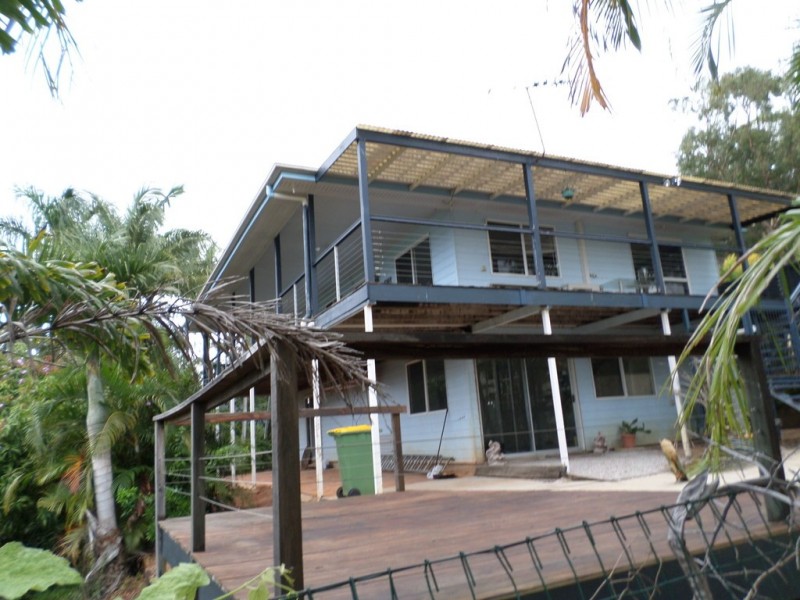 30 OOMOOL STREET, Macleay Island QLD 4184
