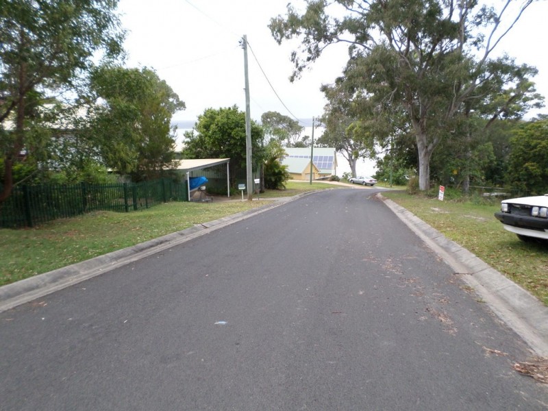 30 OOMOOL STREET, Macleay Island QLD 4184