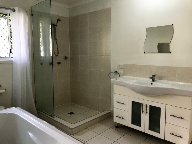 56 ALEXANDER STREET, Macleay Island QLD 4184