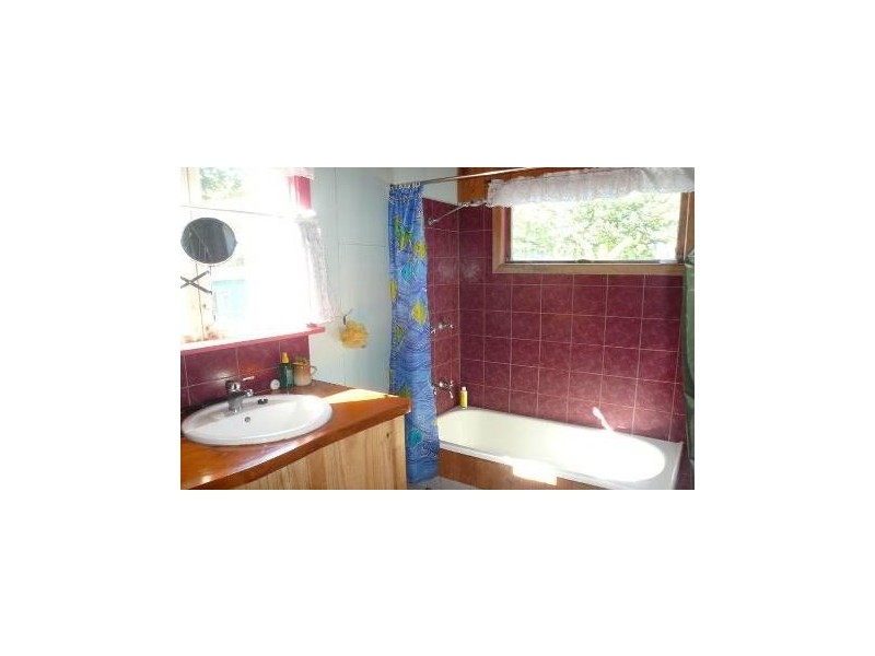 1 Marine Street, Macleay Island QLD 4184