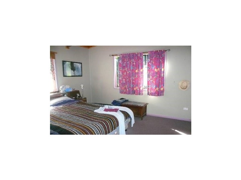 1 Marine Street, Macleay Island QLD 4184