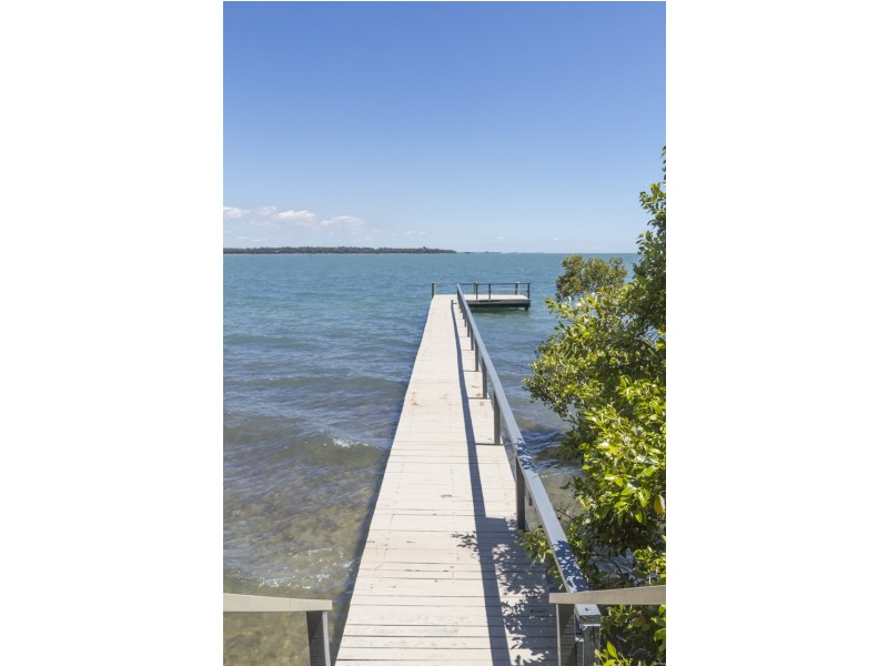 107 COONDOOROOPA DRIVE, Macleay Island QLD 4184
