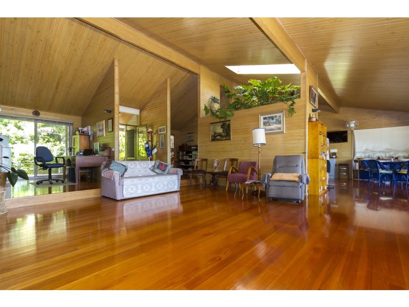 107 COONDOOROOPA DRIVE, Macleay Island QLD 4184