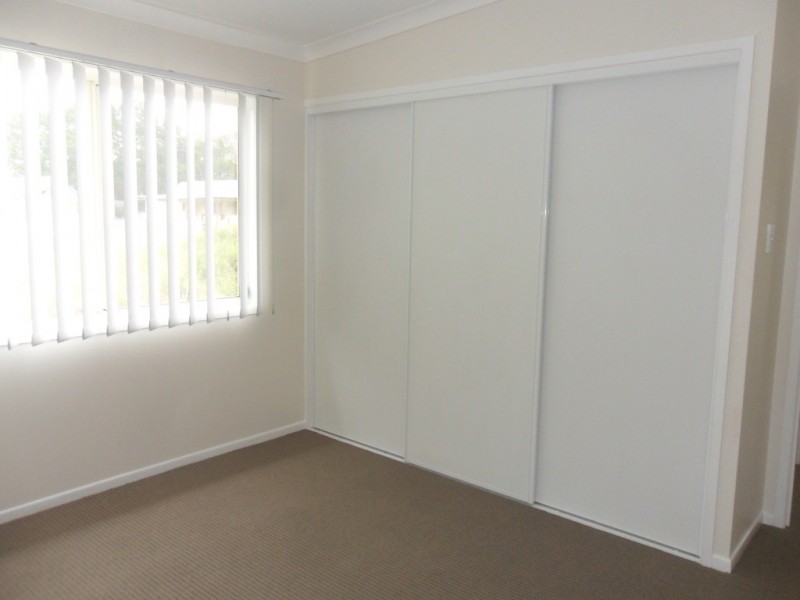 4 Cooee Crescent, Macleay Island QLD 4184