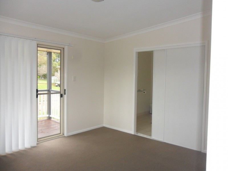 4 Cooee Crescent, Macleay Island QLD 4184