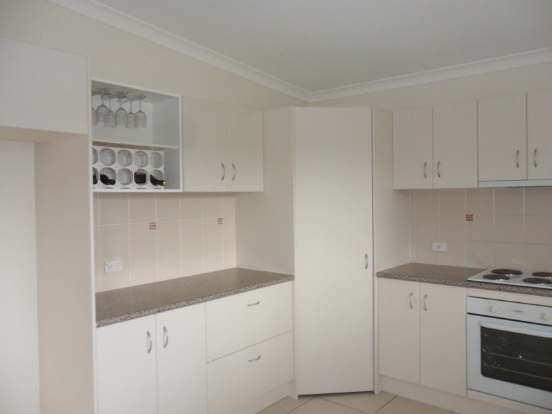 4 Cooee Crescent, Macleay Island QLD 4184