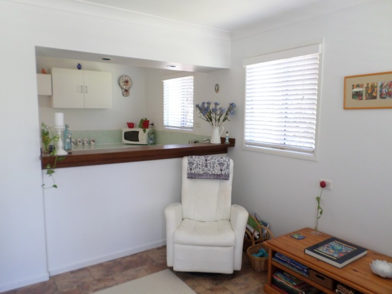 102 KATE ST, Macleay Island QLD 4184