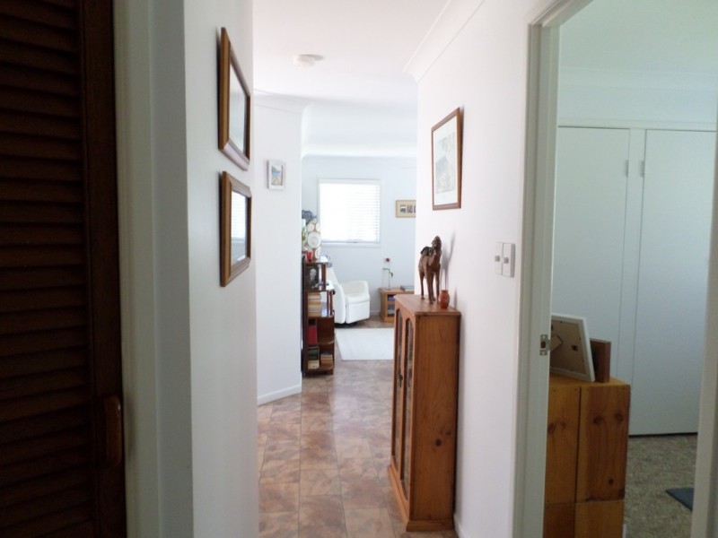 102 KATE ST, Macleay Island QLD 4184