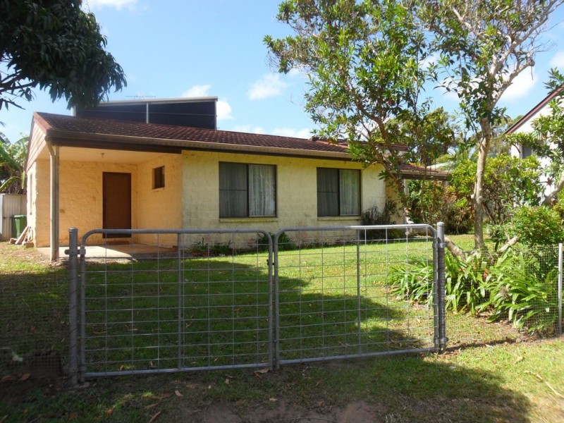 5 Percival Street, Macleay Island QLD 4184
