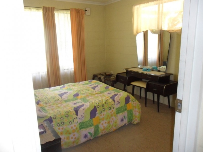 5 Percival Street, Macleay Island QLD 4184