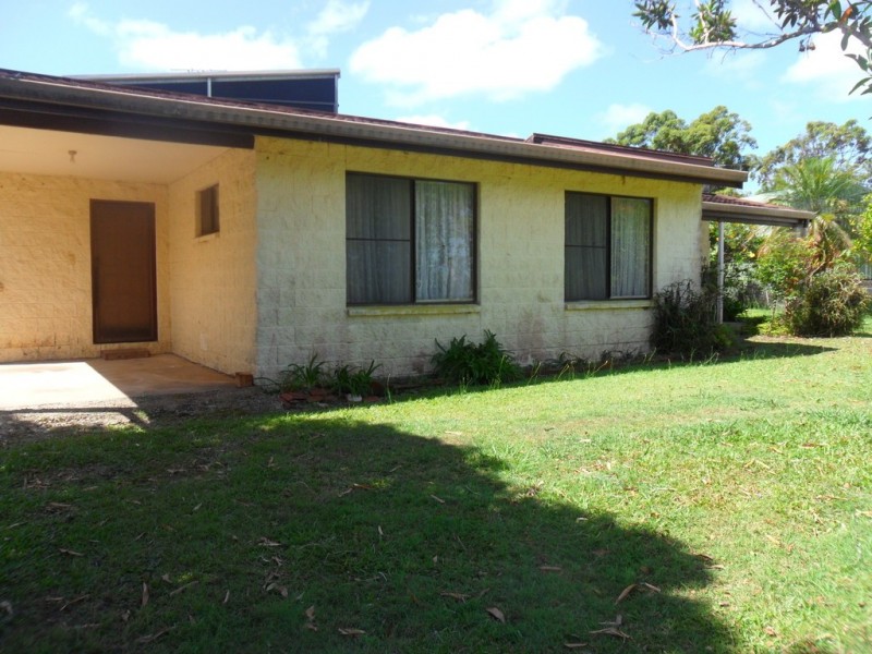 5 Percival Street, Macleay Island QLD 4184