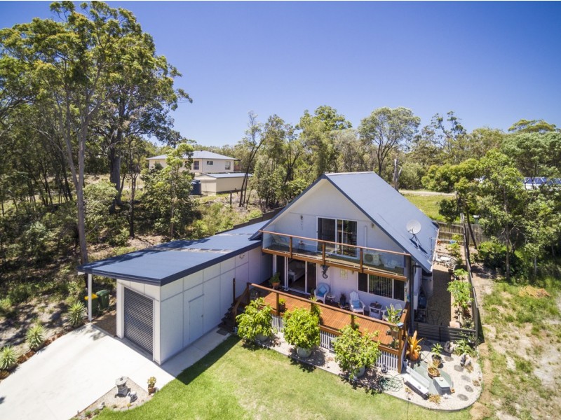 10 Oomool Street, Macleay Island QLD 4184