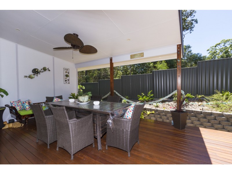 10 Oomool Street, Macleay Island QLD 4184