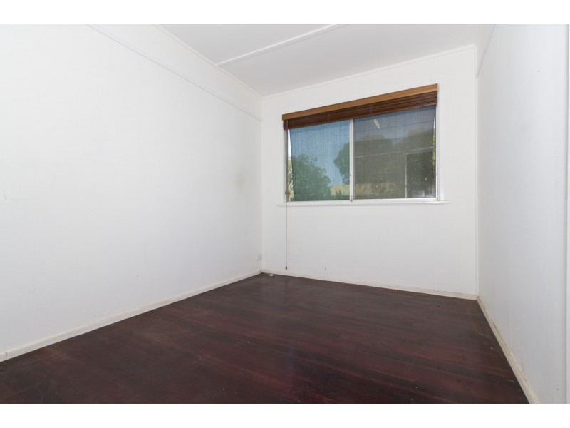 14 Noon-Muckle Street, Macleay Island QLD 4184
