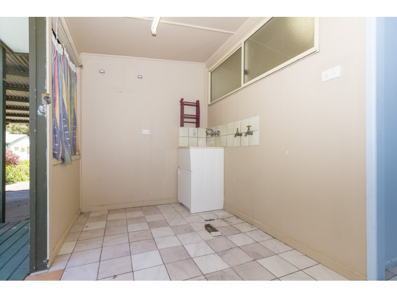 14 Noon-Muckle Street, Macleay Island QLD 4184
