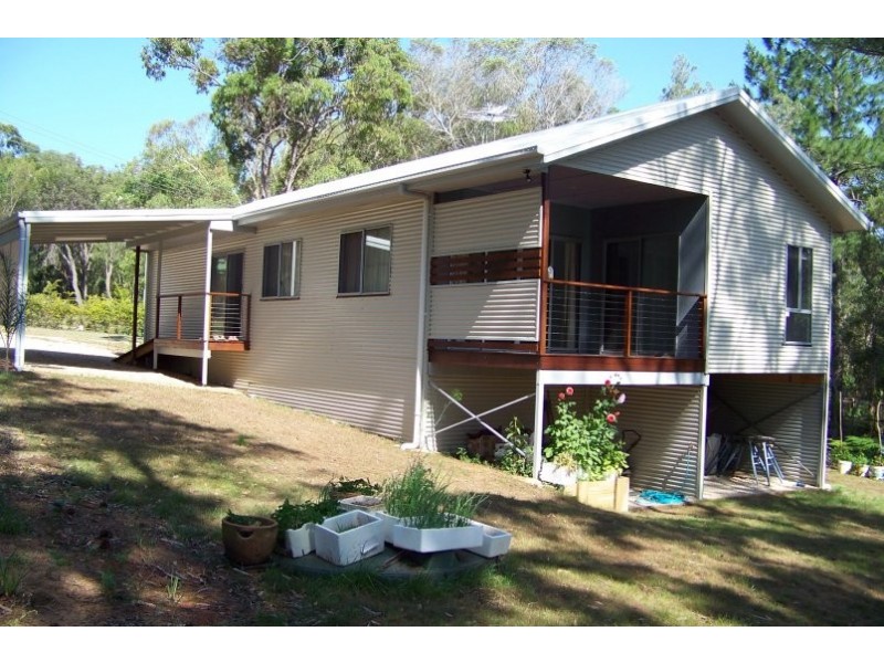 23 Alexander St, Macleay Island QLD 4184
