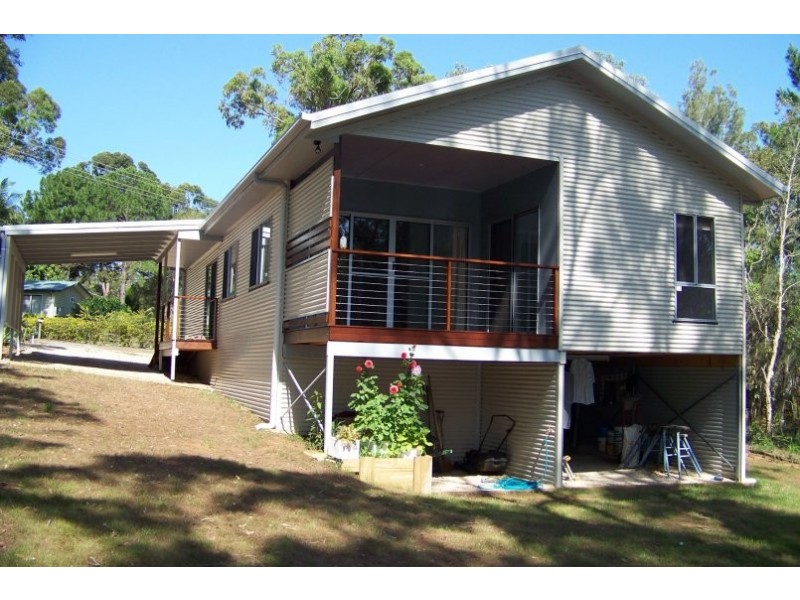 23 Alexander St, Macleay Island QLD 4184