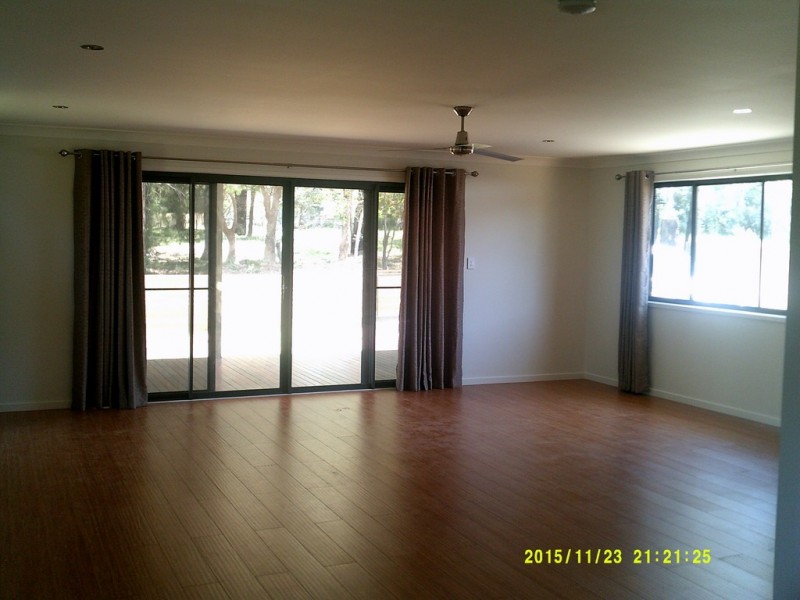 5 VINE, Macleay Island QLD 4184