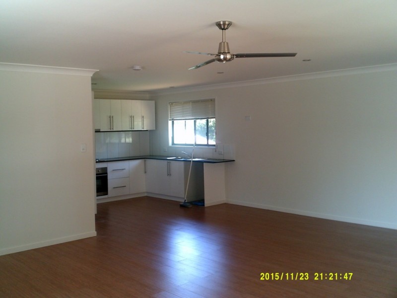 5 VINE, Macleay Island QLD 4184