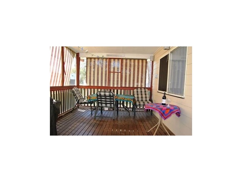 7 Robin Street, Macleay Island QLD 4184