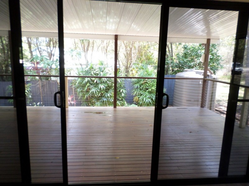 5 PANAROO STREET, Macleay Island QLD 4184