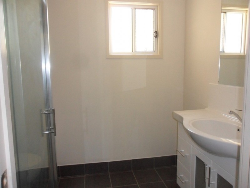 107 Laurel Street, Russell Island QLD 4184