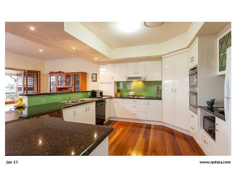 12 Irwin Place, Redland Bay QLD 4165