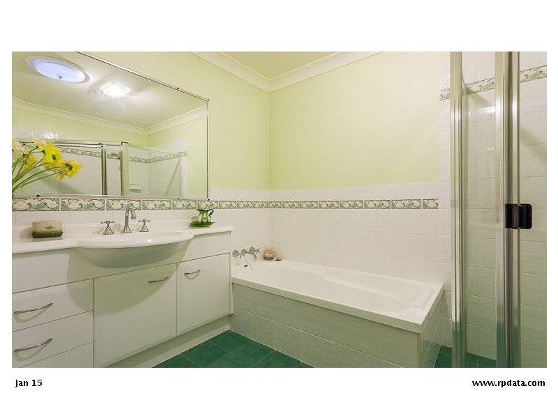 12 Irwin Place, Redland Bay QLD 4165