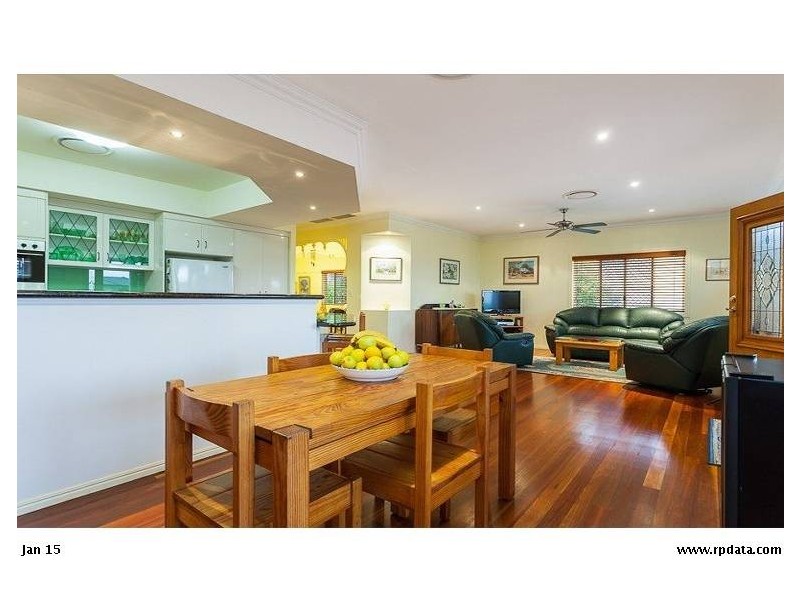 12 Irwin Place, Redland Bay QLD 4165