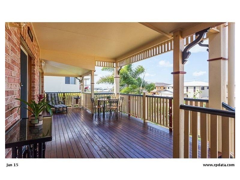 12 Irwin Place, Redland Bay QLD 4165