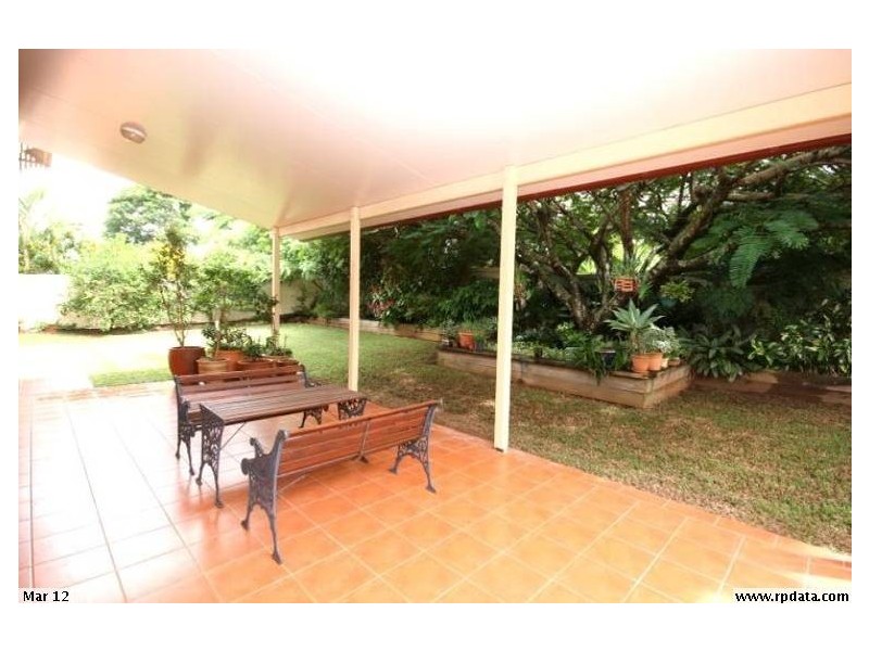 12 Irwin Place, Redland Bay QLD 4165