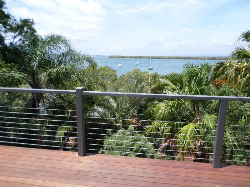 106 WESTERN ROAD, Macleay Island QLD 4184