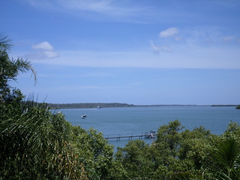 106 WESTERN ROAD, Macleay Island QLD 4184