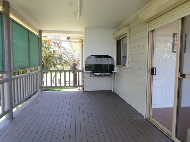 106 WESTERN ROAD, Macleay Island QLD 4184