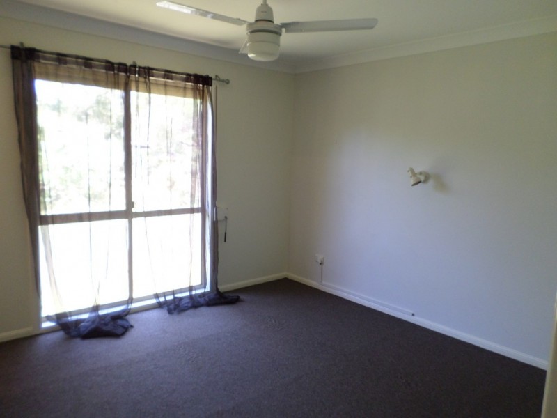 106 WESTERN ROAD, Macleay Island QLD 4184