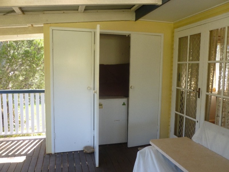 54 Scotts Rd, Macleay Island QLD 4184