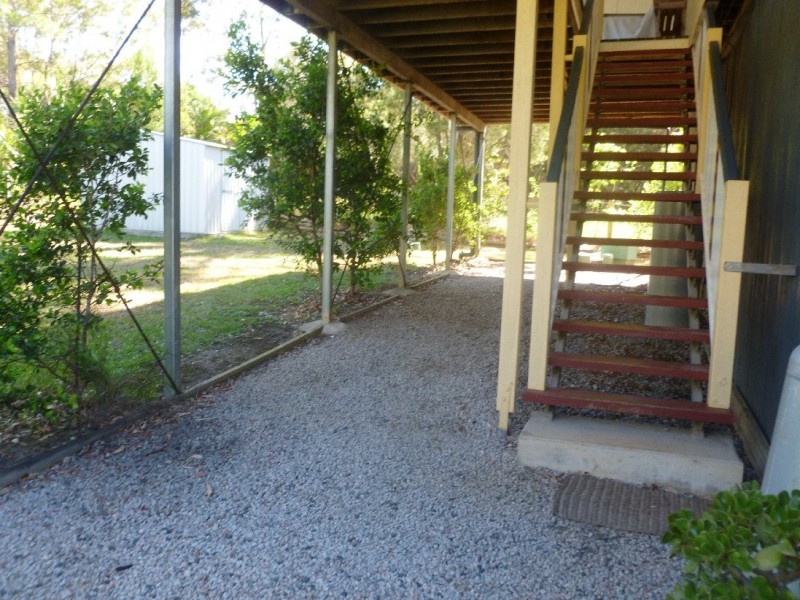 54 Scotts Rd, Macleay Island QLD 4184