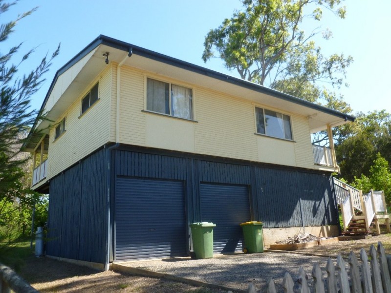 54 Scotts Rd, Macleay Island QLD 4184