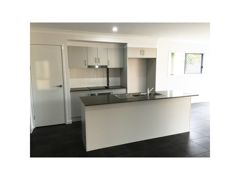 9 BURNETT STREET, Wellington Point QLD 4160