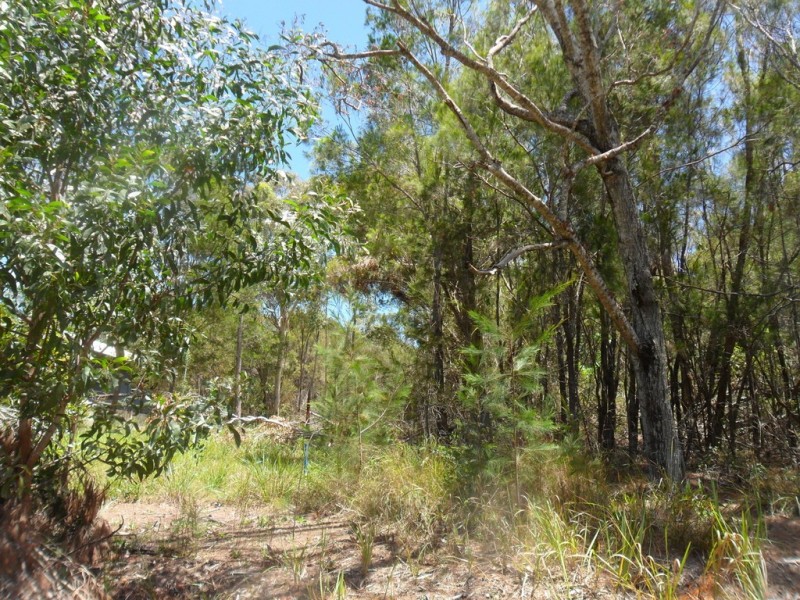 40-42 Hastings Terrace, Macleay Island QLD 4184