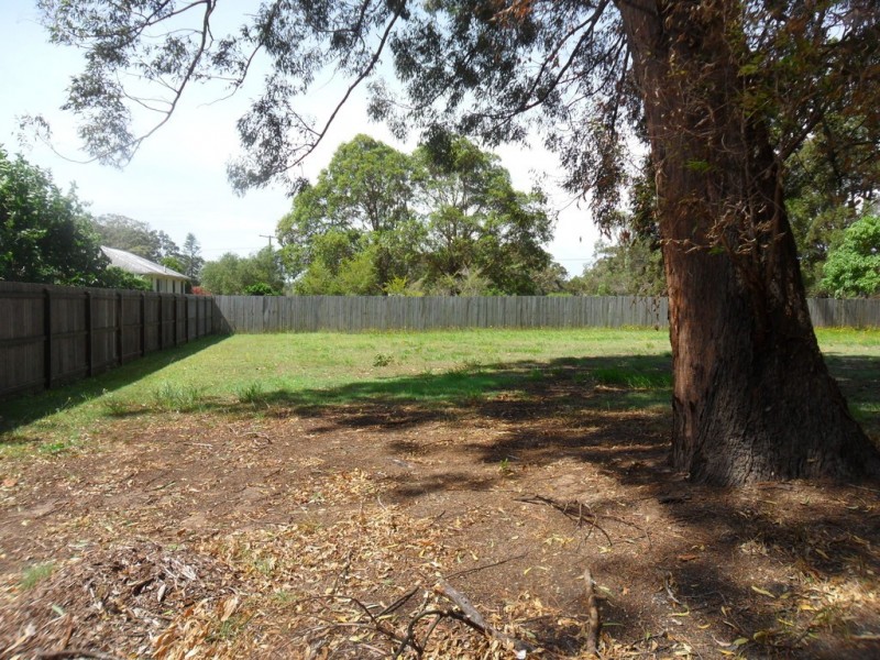 13 Pia Street, Russell Island QLD 4184