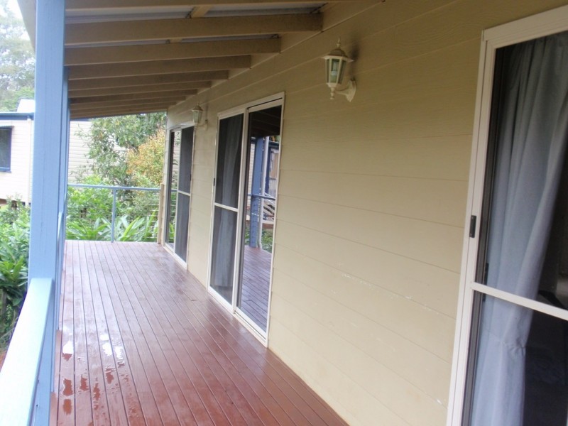 60 PERULPA DR, Lamb Island QLD 4184