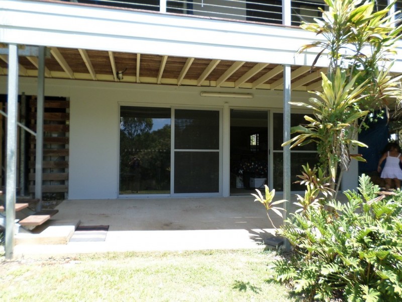 27 KOOBERRY STREET, Macleay Island QLD 4184