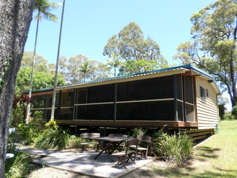 30 BLUE BAY CRESENT, Macleay Island QLD 4184