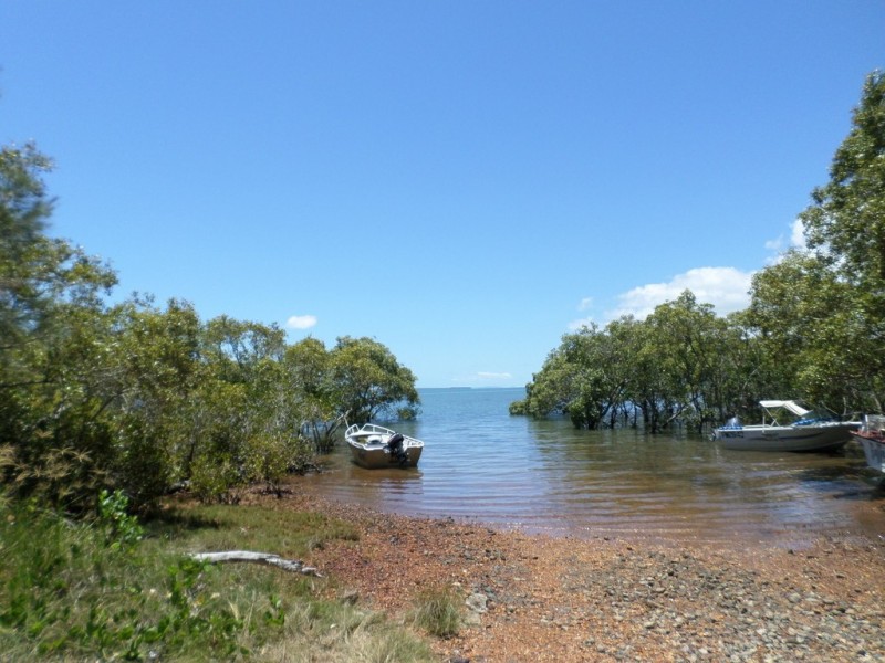 30 BLUE BAY CRESENT, Macleay Island QLD 4184