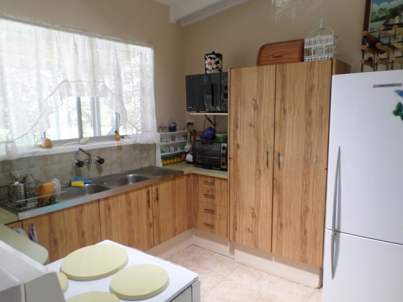 30 BLUE BAY CRESENT, Macleay Island QLD 4184