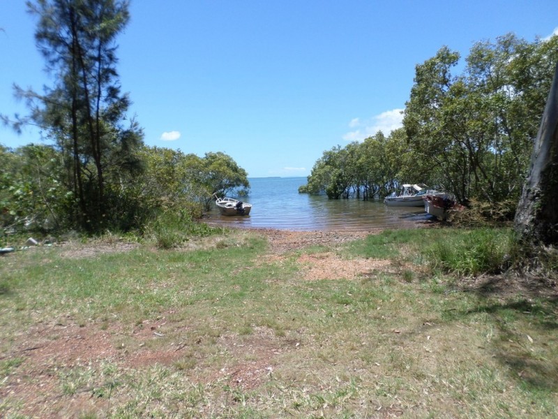 30 BLUE BAY CRESENT, Macleay Island QLD 4184