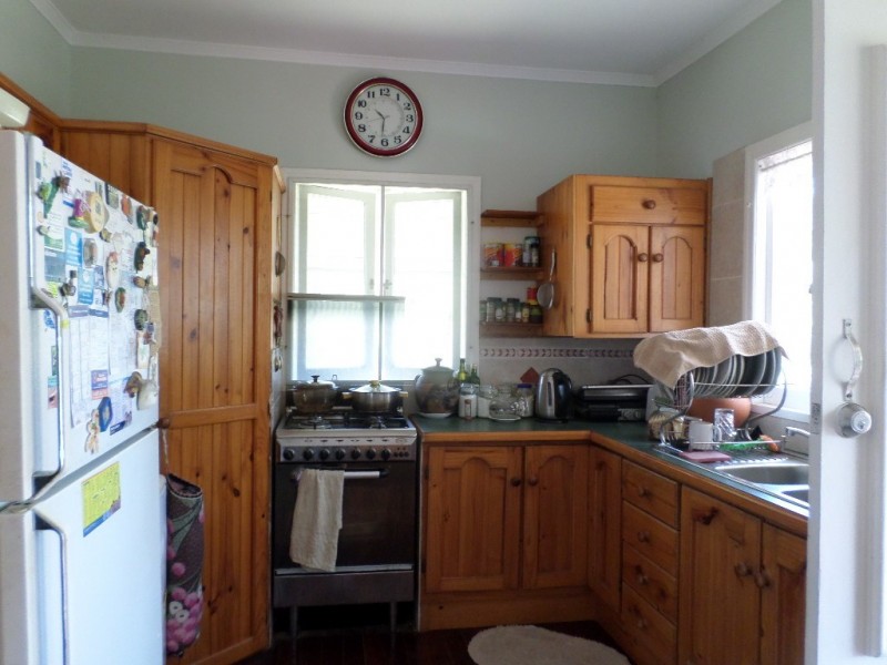 1 OOMOOL STREET, Macleay Island QLD 4184