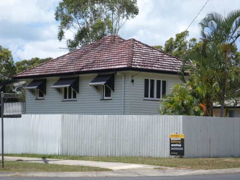 1 OOMOOL STREET, Macleay Island QLD 4184